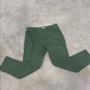 Hunter Green Capris